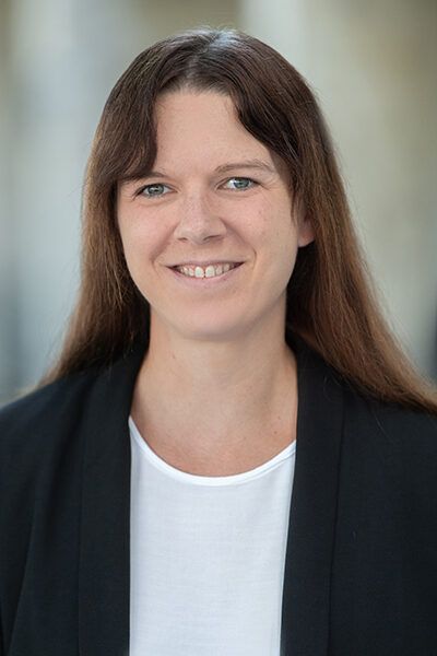 Michaela Bartz, Steuerfachangestellte, geprüfte Bilanzbuchhalterin (IHK)